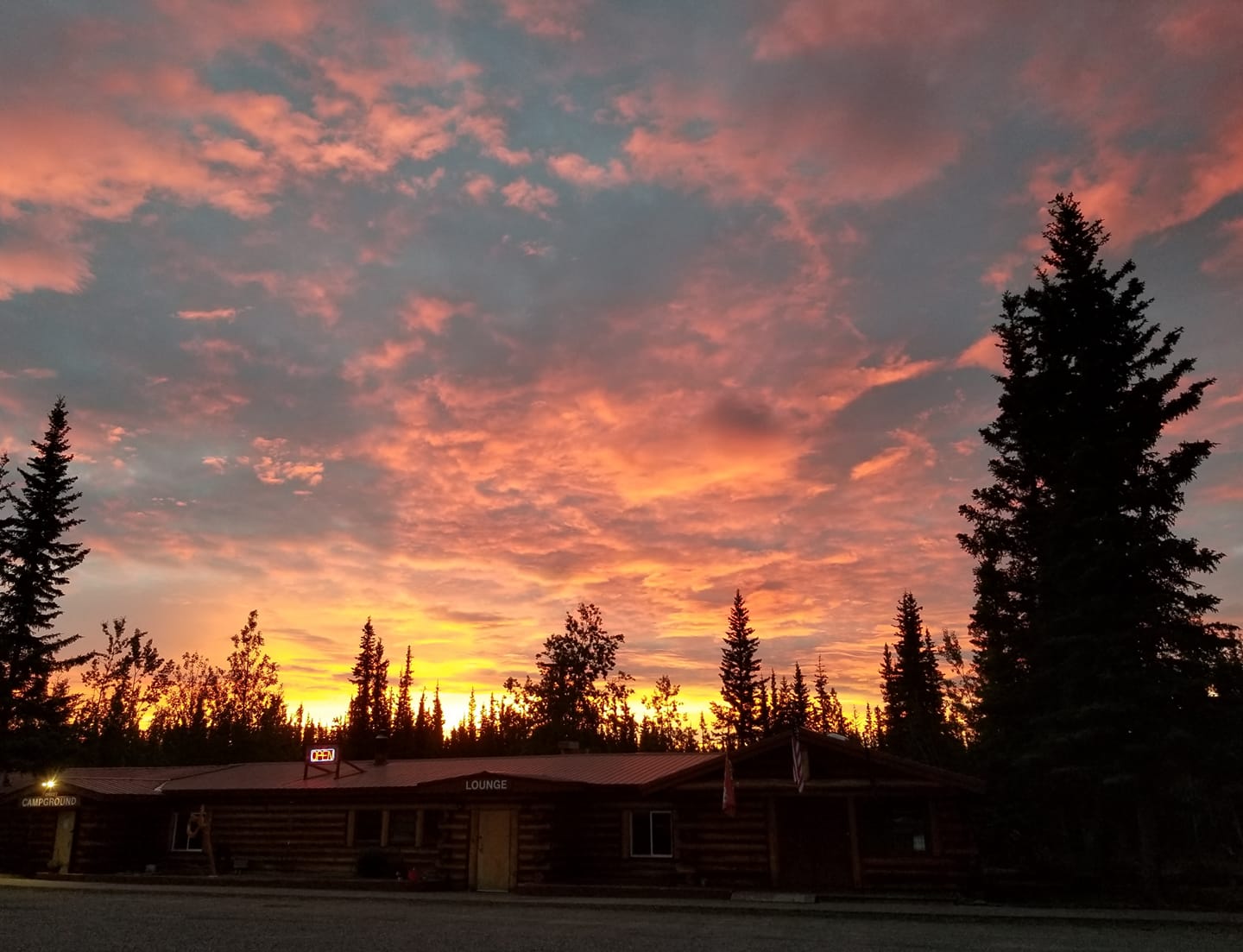 sunset-over-lodge